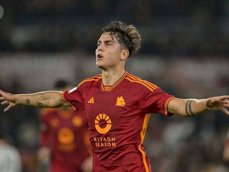 Pemain AS Roma merayakan gol ke gawang Cremonese. (int) 