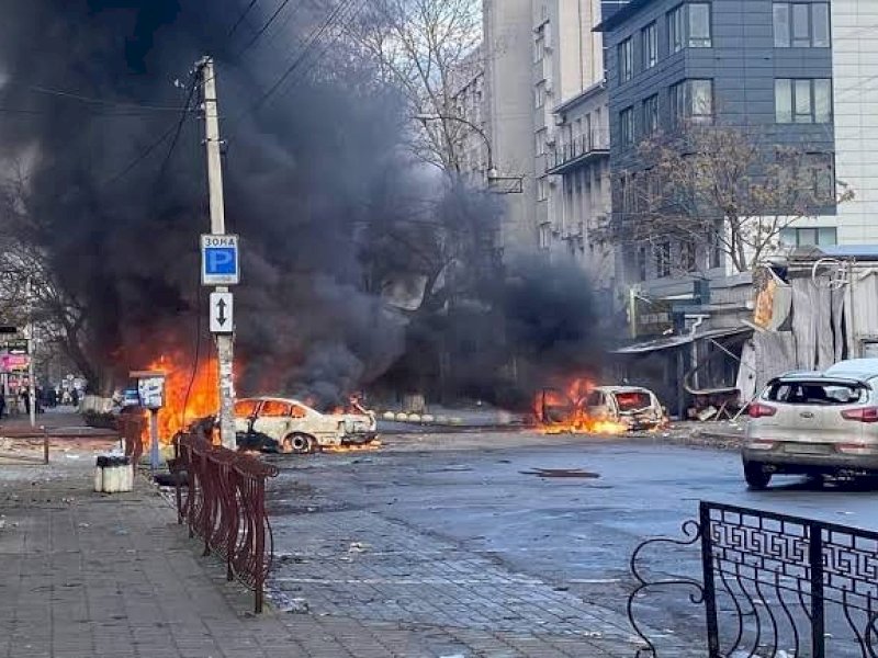 Serangan Rusia menghancurkan fasilitas di Ukraina. (int) 