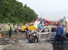 Banyak Potongan Tubuh Berserakan, Polisi Masih Identifikasi 13 Jenazah Laka Maut Tol Cikampek