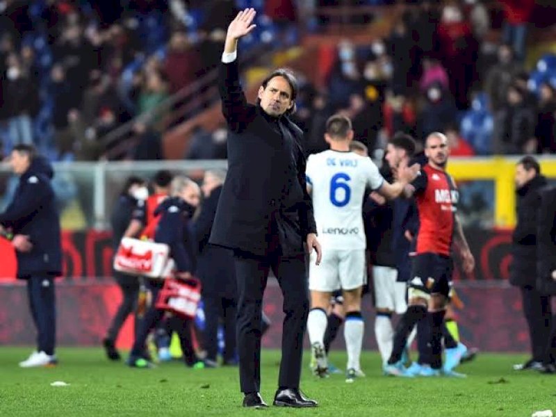 Simone Inzhagi akan diuji saat melawat ke kandang AC Milan tengah pekan ini. (int)