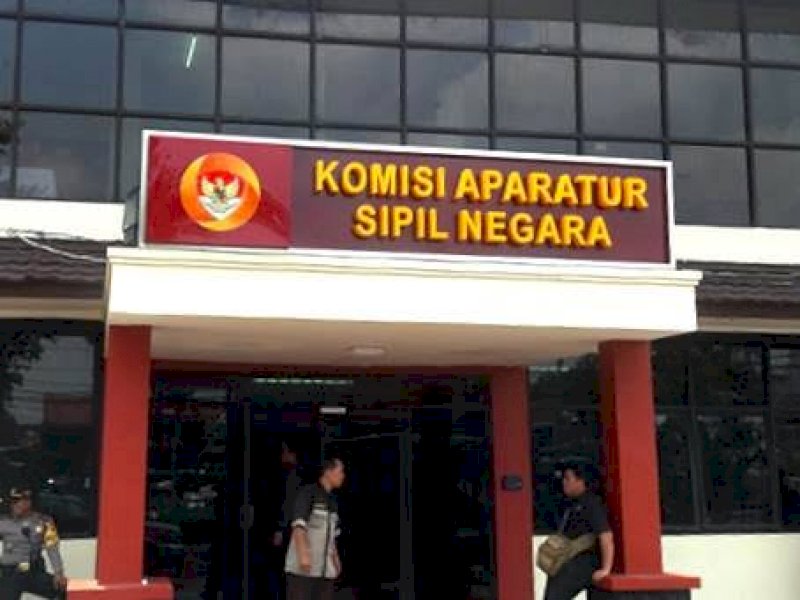 Tampak depan Kantor Komisi Aparatur Sipil Negara (KASN).