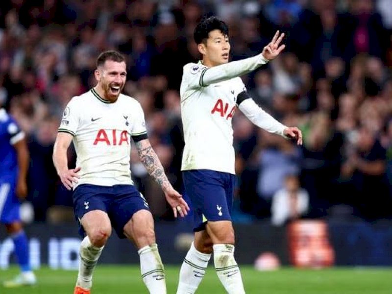 Son Heung-min mencatat hattrick dalam laga malam tadi. 