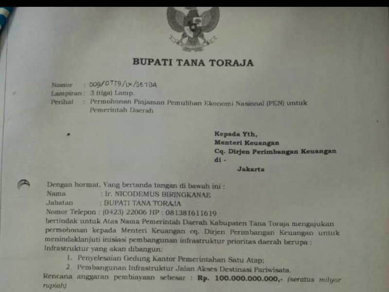 Surat pinjaman yang diajukan Bupati Tator Nicodemus Biringkanae kepada Menkeu