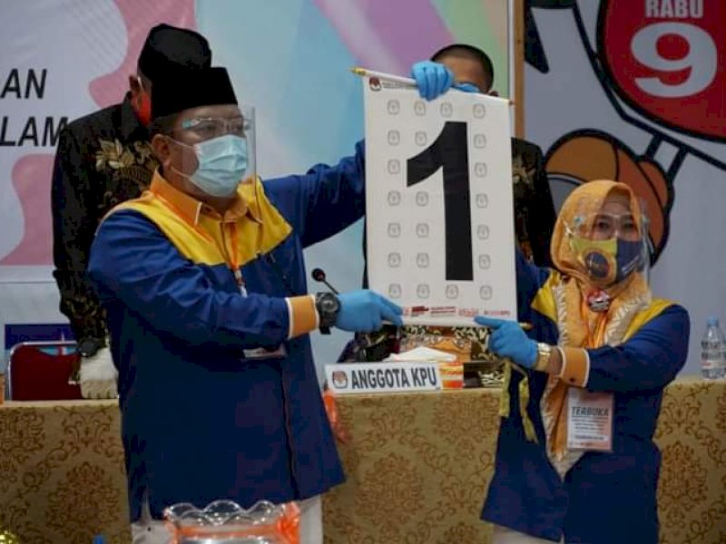 Andi Hamzah Pangki-Andi Murniati Makking (AHP-AMM). 