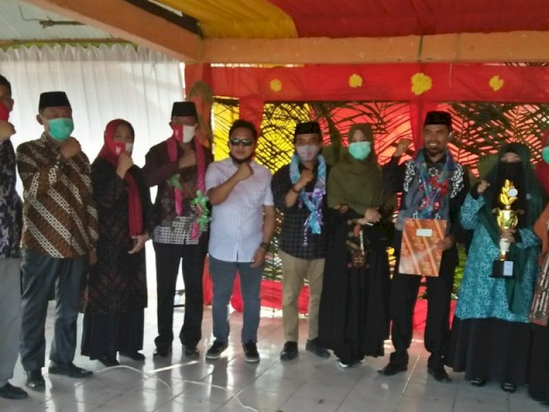 Ketua DPRD Bulukumba, H Rijal bersama Ikawan. 