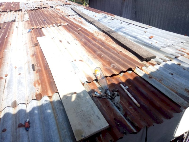 Bom Molotov di salah satu rumah di Bunga Ejaya