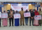Serahkan Banpres Usaha Mikro, AM Sukri: Tidak ada Kaitan dengan Pilkada