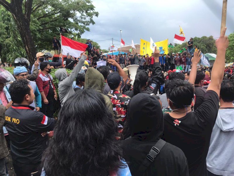 Aksi Unjuk Rasa penolakan Omnibus Law UU Cipta Kerja di Bulukumba