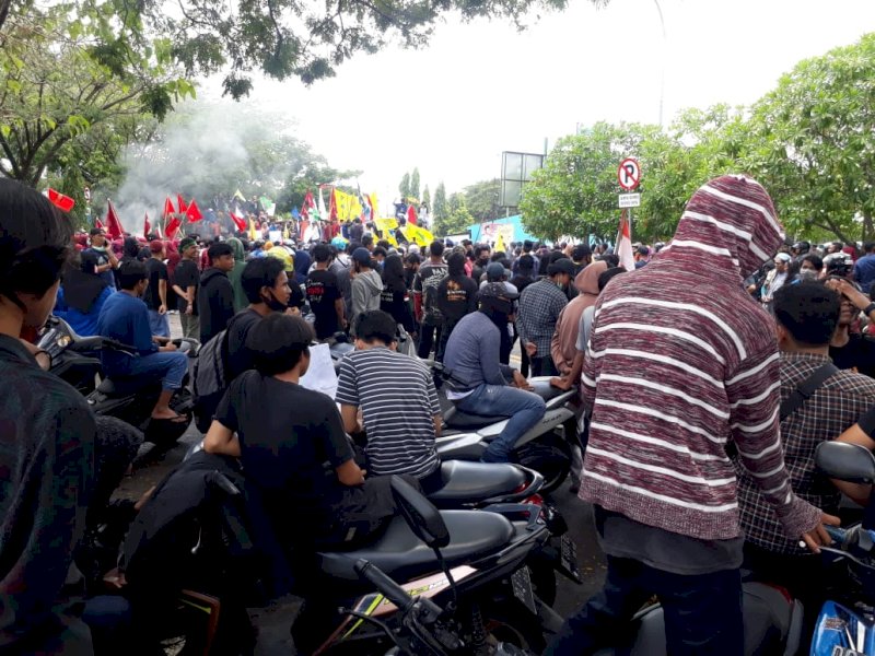 Aksi Unjuk Rasa penolakan Omnibus Law UU Cipta Kerja di Bulukumba