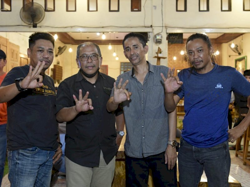 Tim Kapak 21 bersama IAS. 