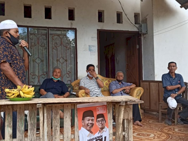 Edy Manaf dalam kampanye di Desa Tamaona disambut mantan Kades Tamaona dua periode H Abdul Muis.