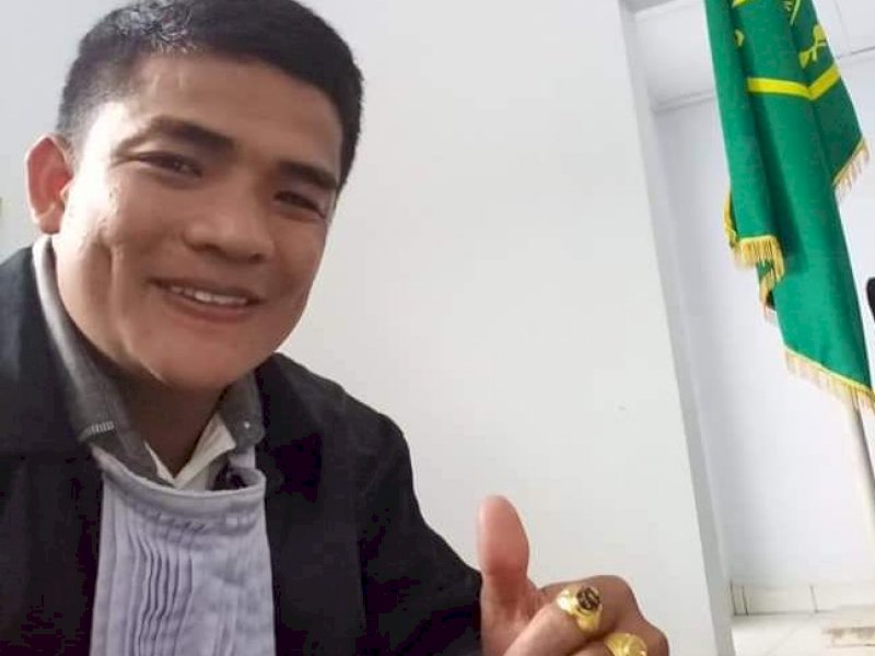 Kuasa hukum korban pelecehan seksual bocah 8 tahun (G) Jerib R Talebong. 