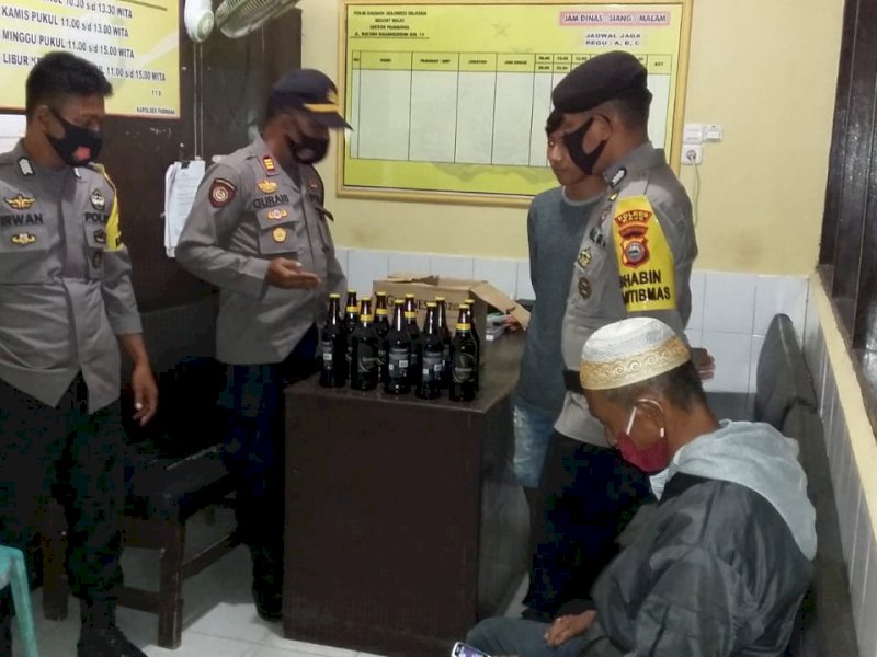 Barang bukti Miras yang diamankan petugas. 