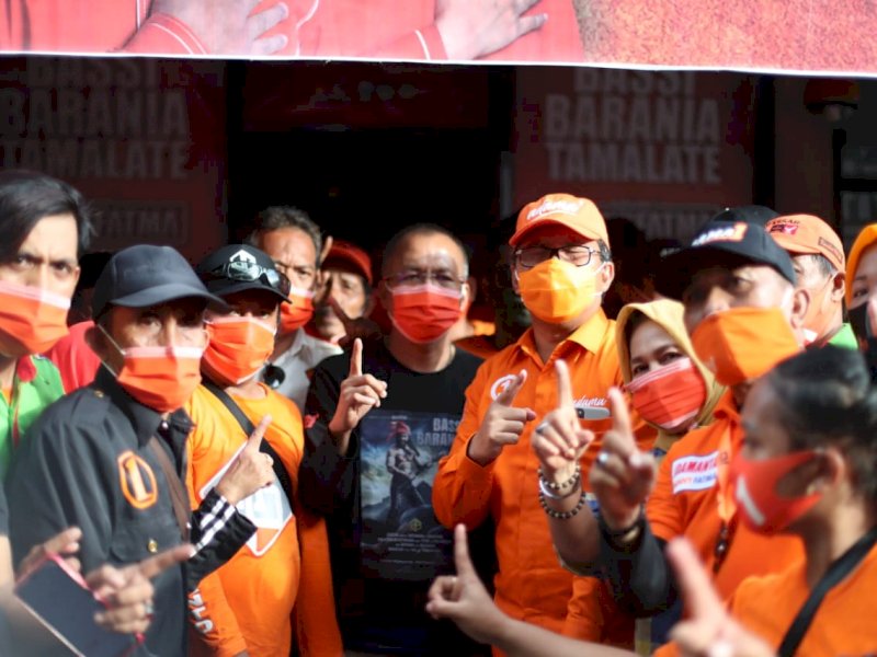 Pejuang Bassi Barania bersama Danny. 