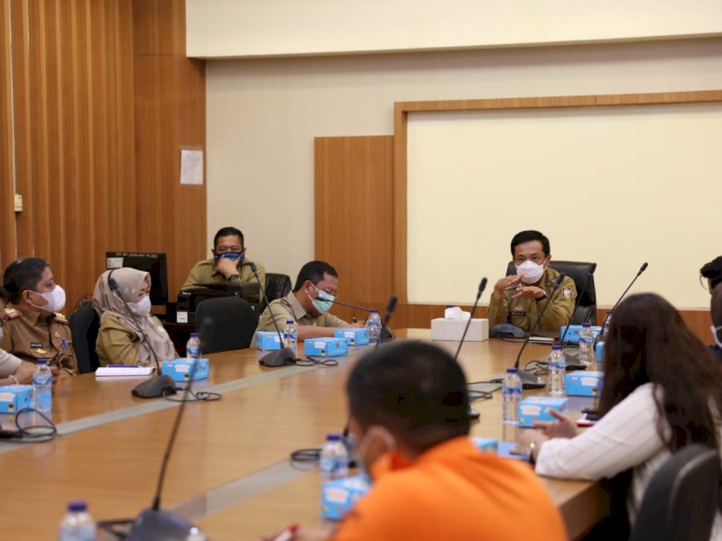 Pertemuan Pemkot Makassar dengan sejumlah pengusaha Bioskop. 