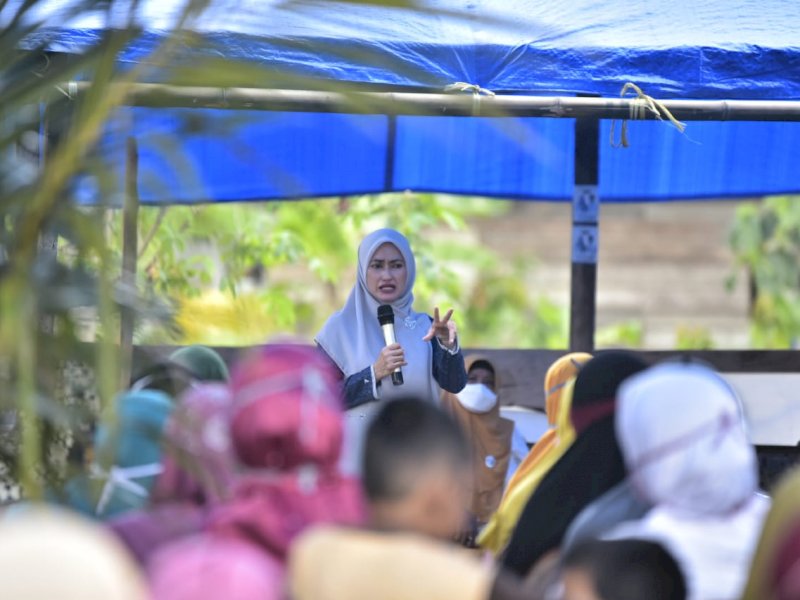 Calon Bupati Lutra Indah Putri Indriani. 