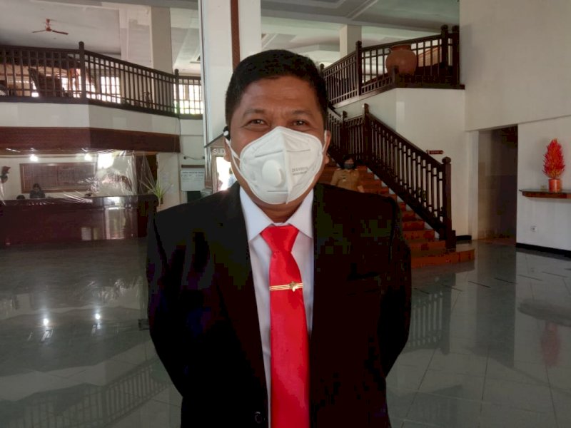 Pjs Bupati Torut Amson Padolo. 