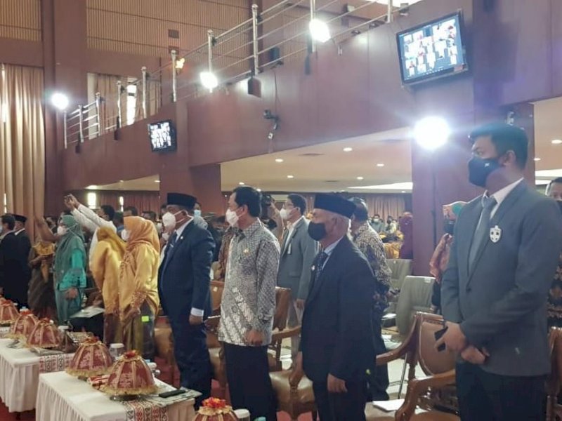 Bupati MB saat menghadiri Dies Natalis UIN Alauddin Makassar