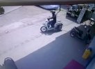 Terekam CCTV, Aksi Pencurian Sepeda Motor Viral di Medsos