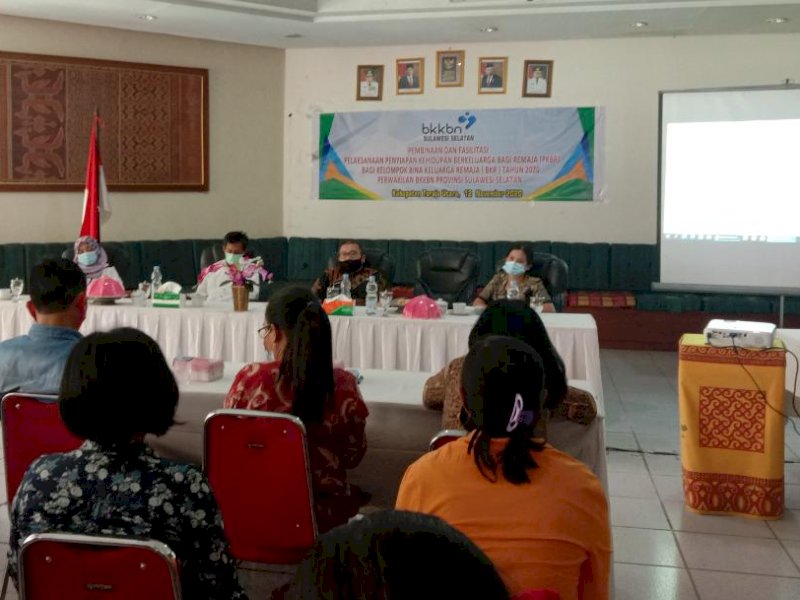 Sosialisasi cegah perkawinan dini. 