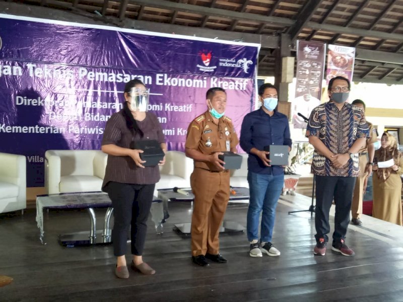 Bimtek Pemasaran Ekonomi Enrekang. 