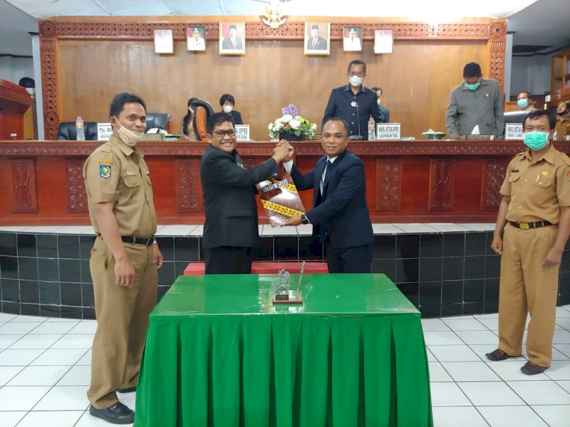 APBD Torut disahkan Selasa (1/12/2020). APBD Torut ditetapkan Rp 1,1 triliun.