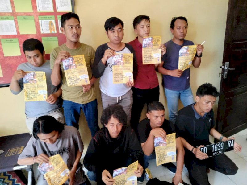 9 orang yang diduga melakukan kampanye hitam di Bulukumba. 