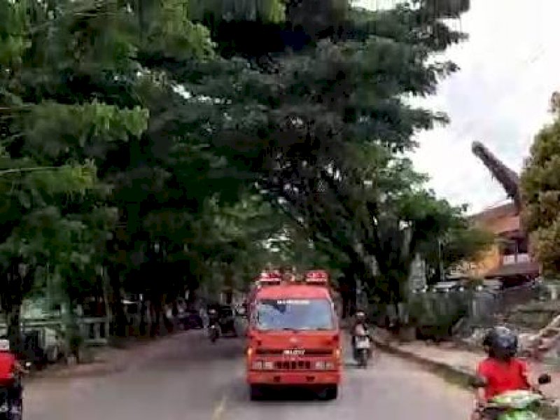 Penyemprotan Disinfektan di Kota Rantepao. 
