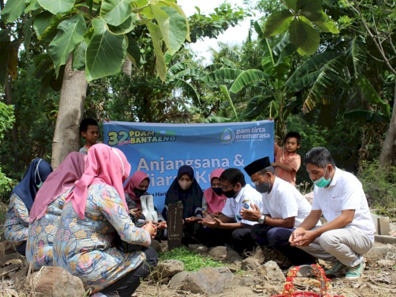 Kegiatan sosial Perumda Air Minum Bantaeng. 