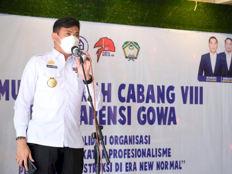 Bupati Gowa Adnan Purcihta Ichsan. 