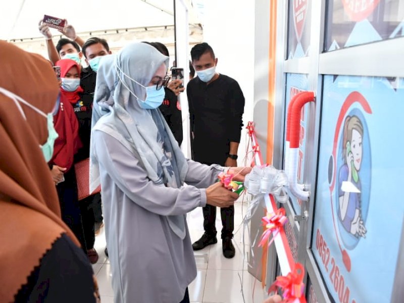 Bupati Luwu Utara Indah Putri Indriani meresmikan Gedung Public Safety Center (PSC) 119 Dinas Kesehatan Luwu Utara, Jumat (15/1/2021). 