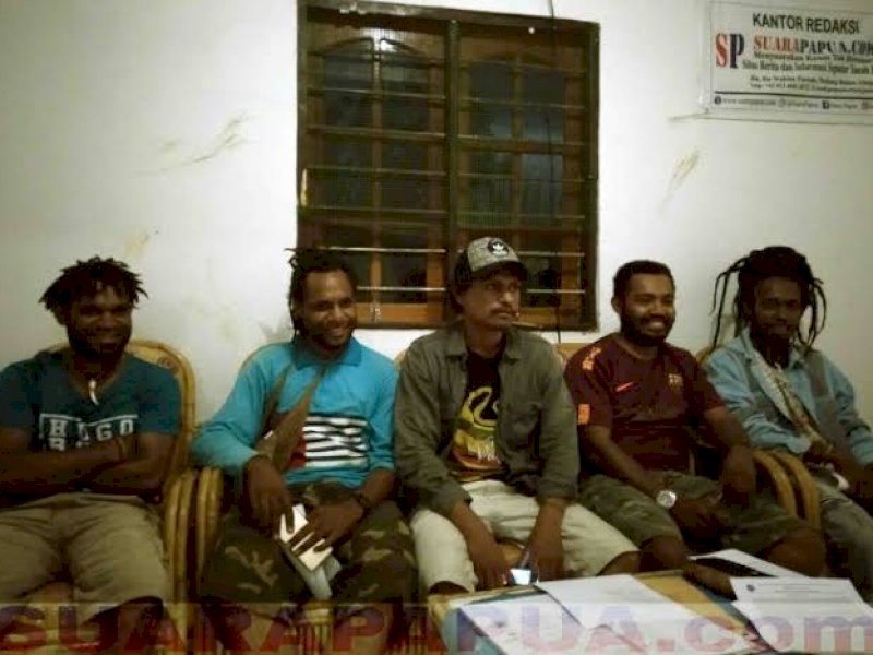 GempaR Papua mendesak gereja membatalkan kerja sama dengan perusahaan sawit. 