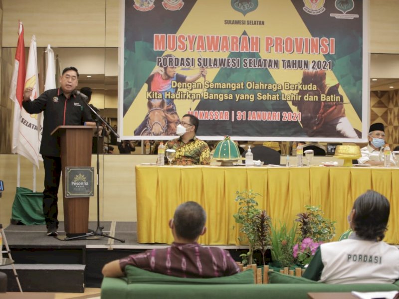 Sekprov Sulsel Abdul Hayat Gani saat membuka Musprov Pordasi. 