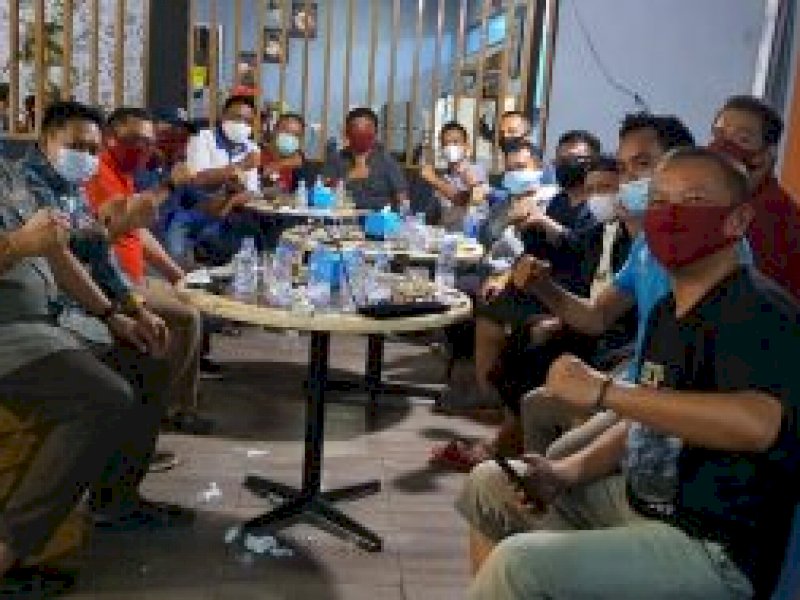 Rapat Non Formal DPRD Bulukumba dengan KONI. 