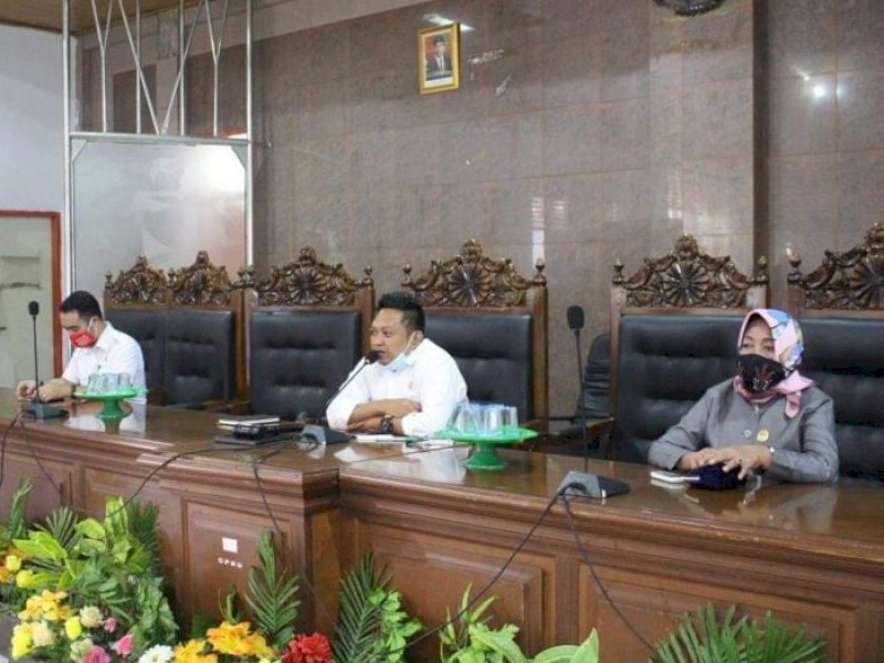 Rapat DPRD Bulukumba. 