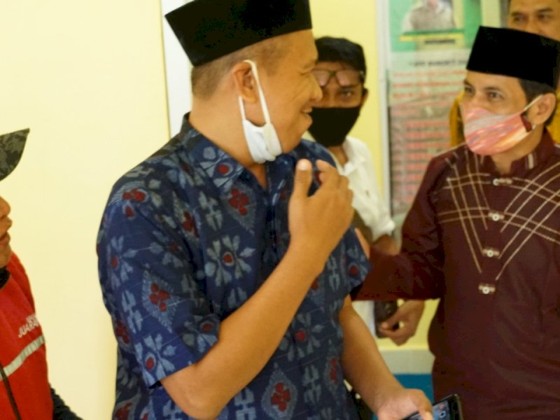 Suasana Launching internet gratis di Kampung Muslim Caile. 