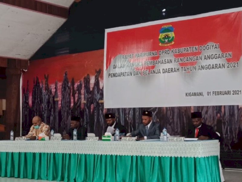 Rapat Paripurna DPRD Dogiyai. 