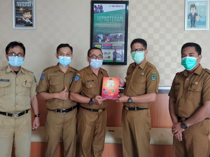 Inovasi Pemkab Lutra didokumentasikan dalam buku Top 30 pelayanan publik.