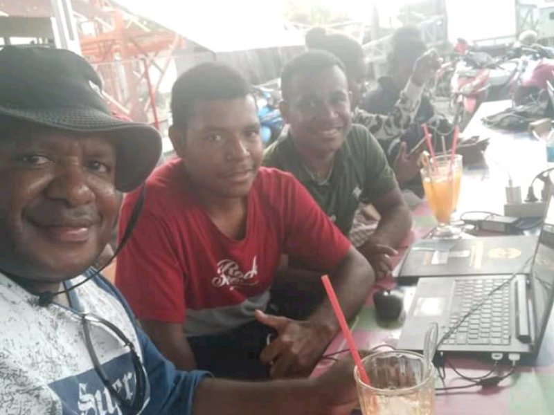 Ketua FCPP Alexander Pekei. 