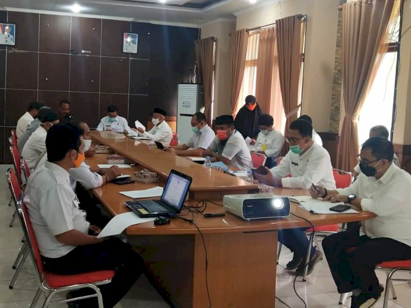 Rapat Teknis Penyusunan Dokumen Perencanaan Pengadaan Lahan Hunian Tetap, Rabu (10/2/2021). Rapat ini dipimpin Sekda Armiadi,