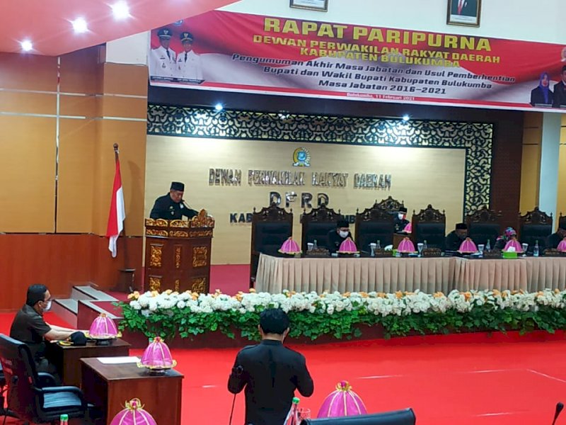 Rapat Paripurna Pengusulan Pemberhentian bupati dan wakil bupati periode 2016-2021, Kamis (11/2/2021). 