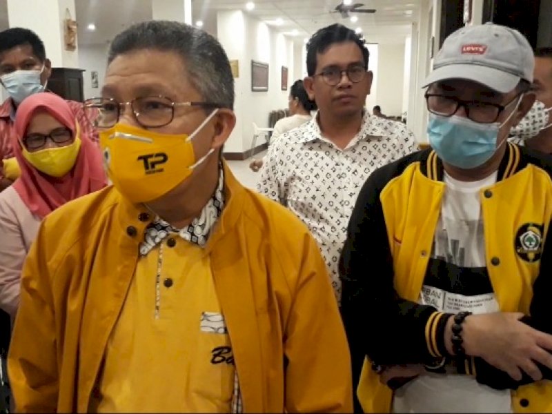 Taufan Pawe saat tiba di Bira, Bulukumba kemarin. 