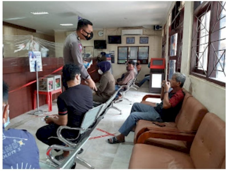 Pelayanan di Samsat Wajo. 