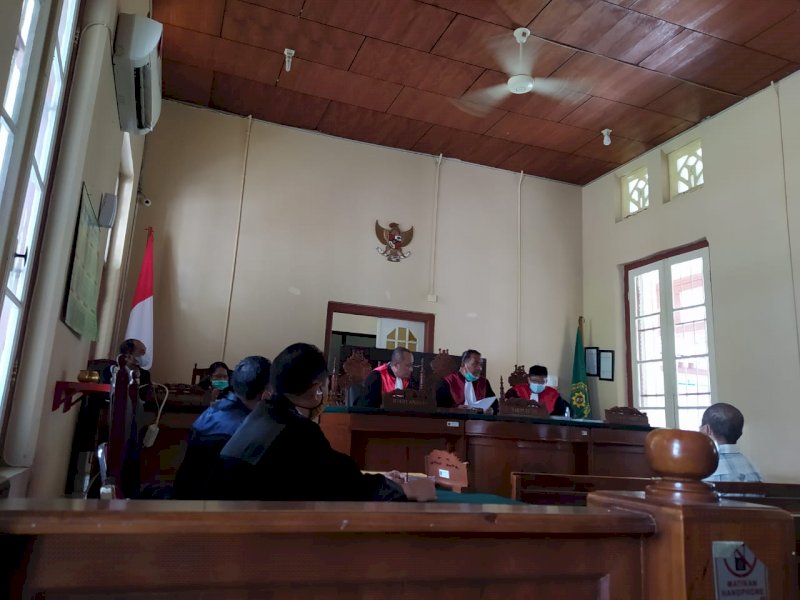 Sidang dugaan perusakan ruko Jalan Buru di Pengadilan Negeri Makassar.