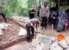 Kapolres Tator Inisiasi Pembangunan Rumah Nenek Sebatang Kara di Sangalla Utara