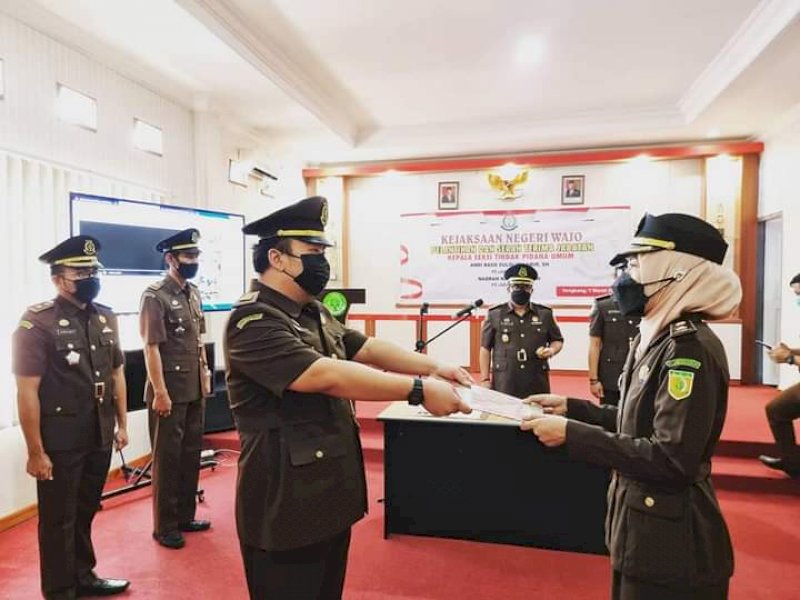 Pelantikan Kasi Pidum Kejari Wajo. 
