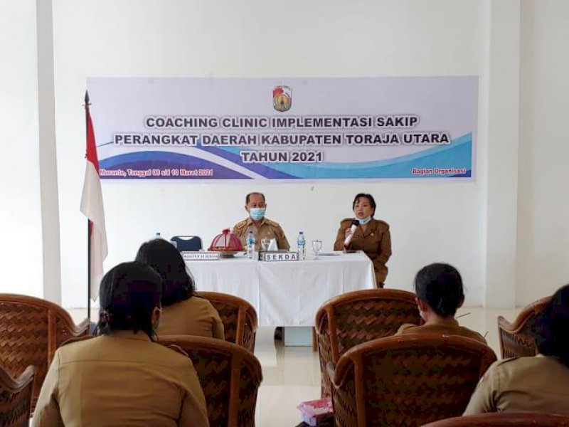 Coaching Clinik Impelementasi SAKIP Pemkab Torut. 
