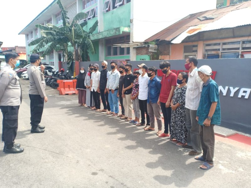 Pembinaan Remaja yang kerap aksi tawuran di Makassar. 