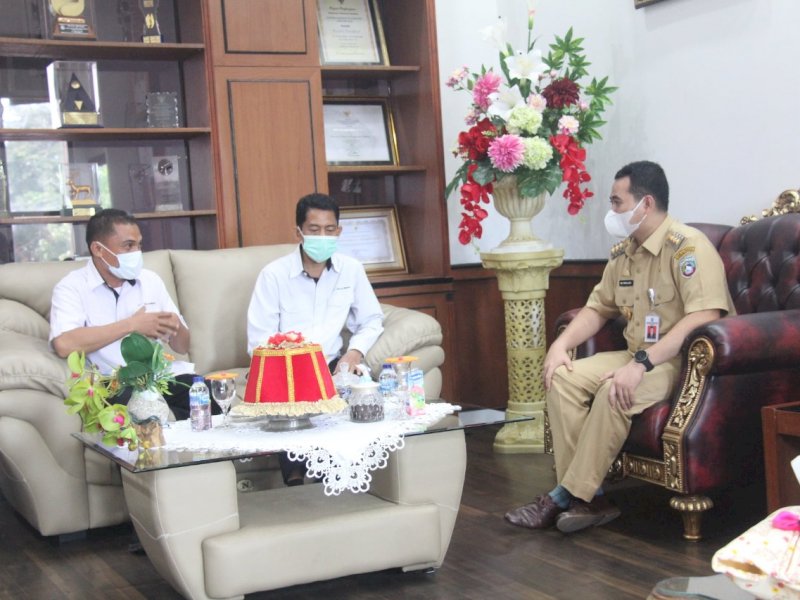 Bupati Pangkep saat menerima kunjungan Tim Sekolah Islam Athirah. 