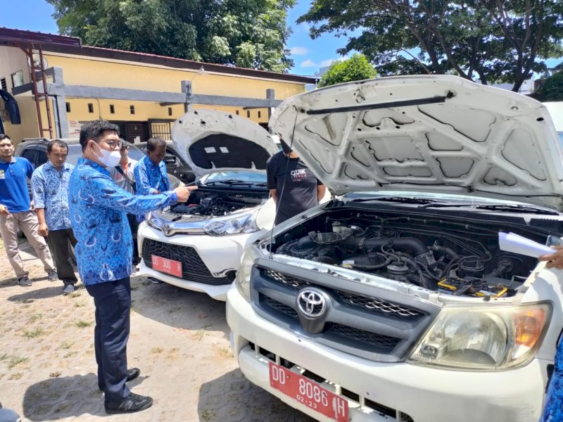 Wabup Bulukumba Edy Manaf mengecek kondisi randis. 